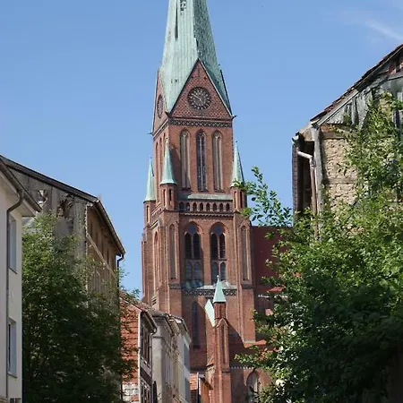 Apartmán Ferienwohnung In Schwerin Am Schweriner See *